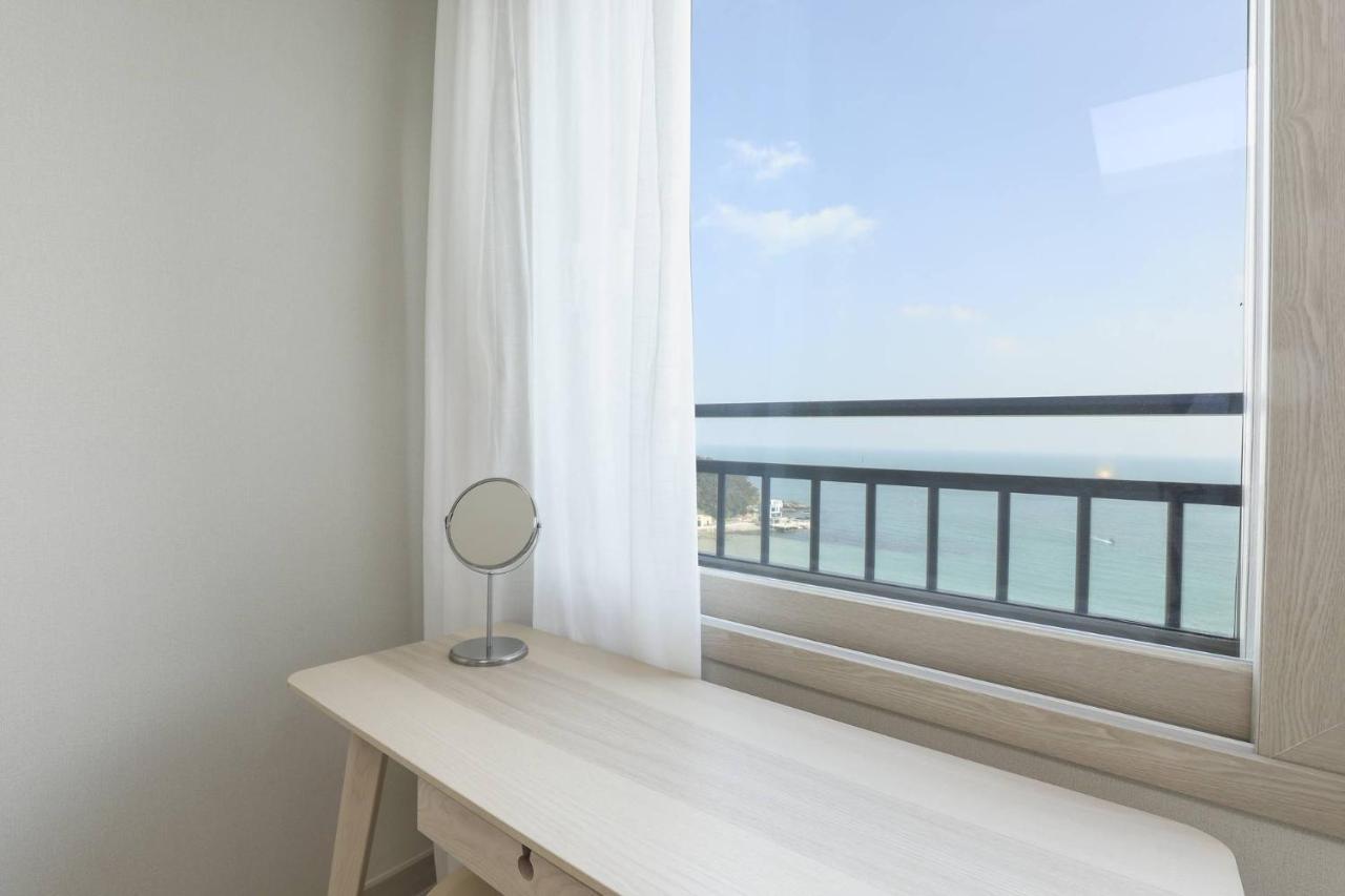 Hotel The First Ocean Songjeong Busan Esterno foto
