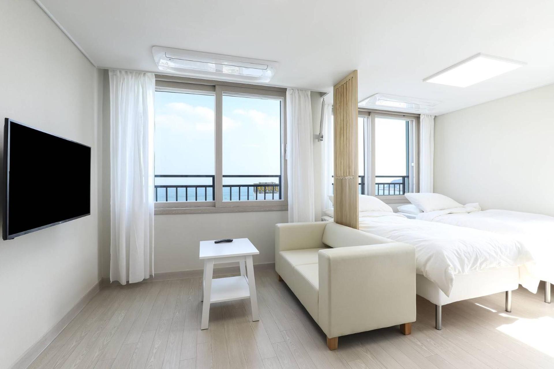 Hotel The First Ocean Songjeong Busan Esterno foto