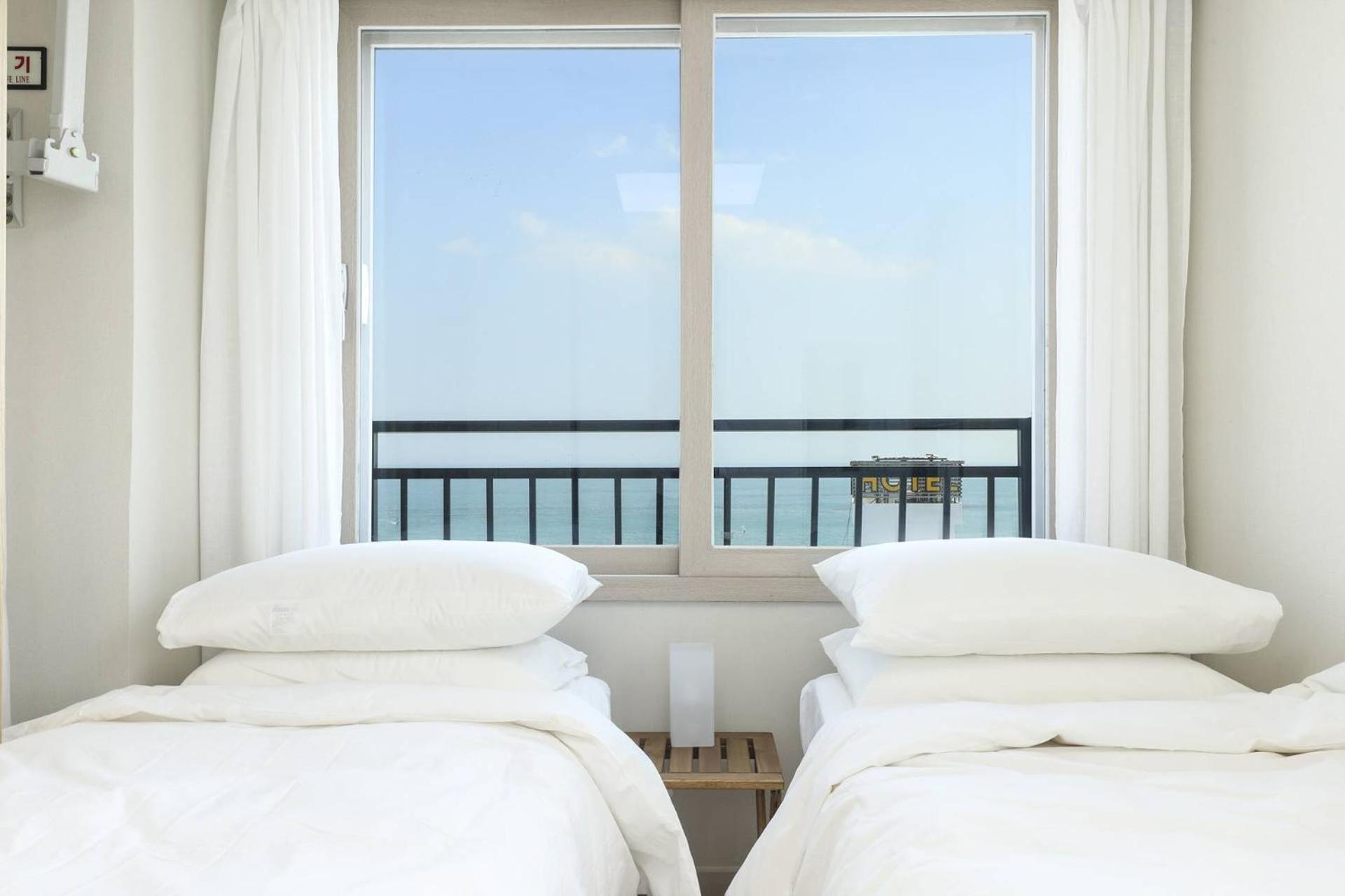 Hotel The First Ocean Songjeong Busan Esterno foto