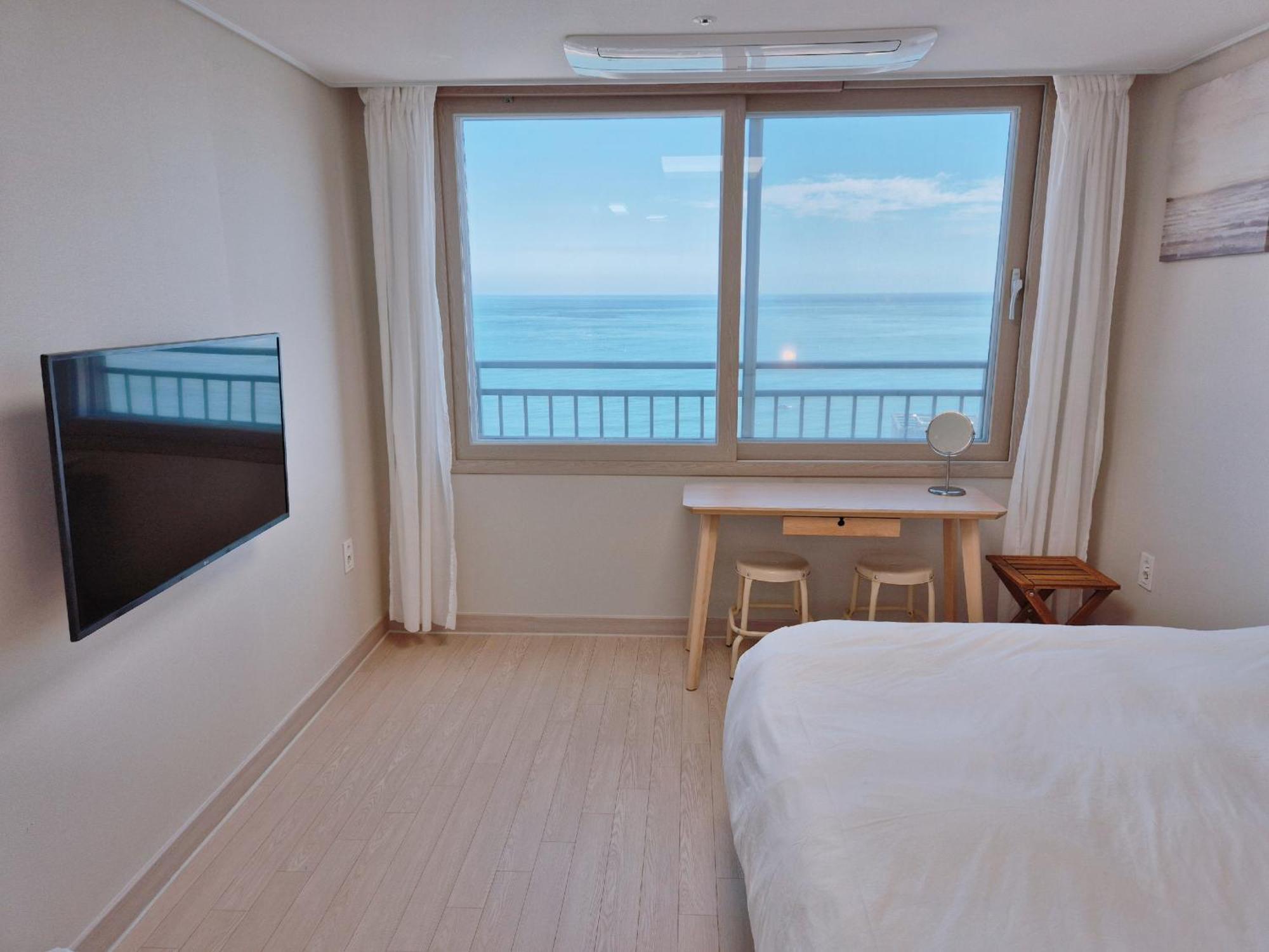 Hotel The First Ocean Songjeong Busan Esterno foto