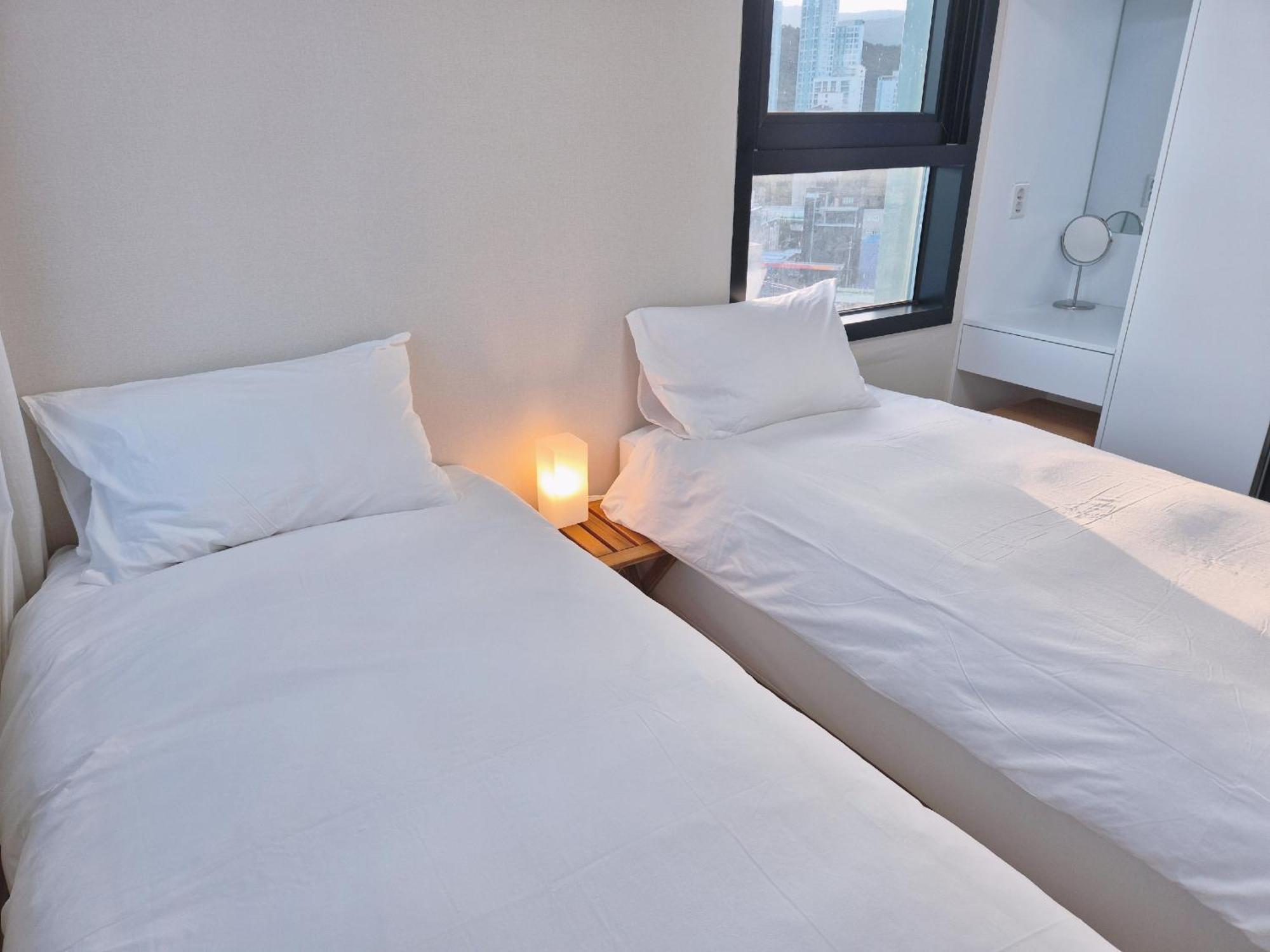 Hotel The First Ocean Songjeong Busan Esterno foto